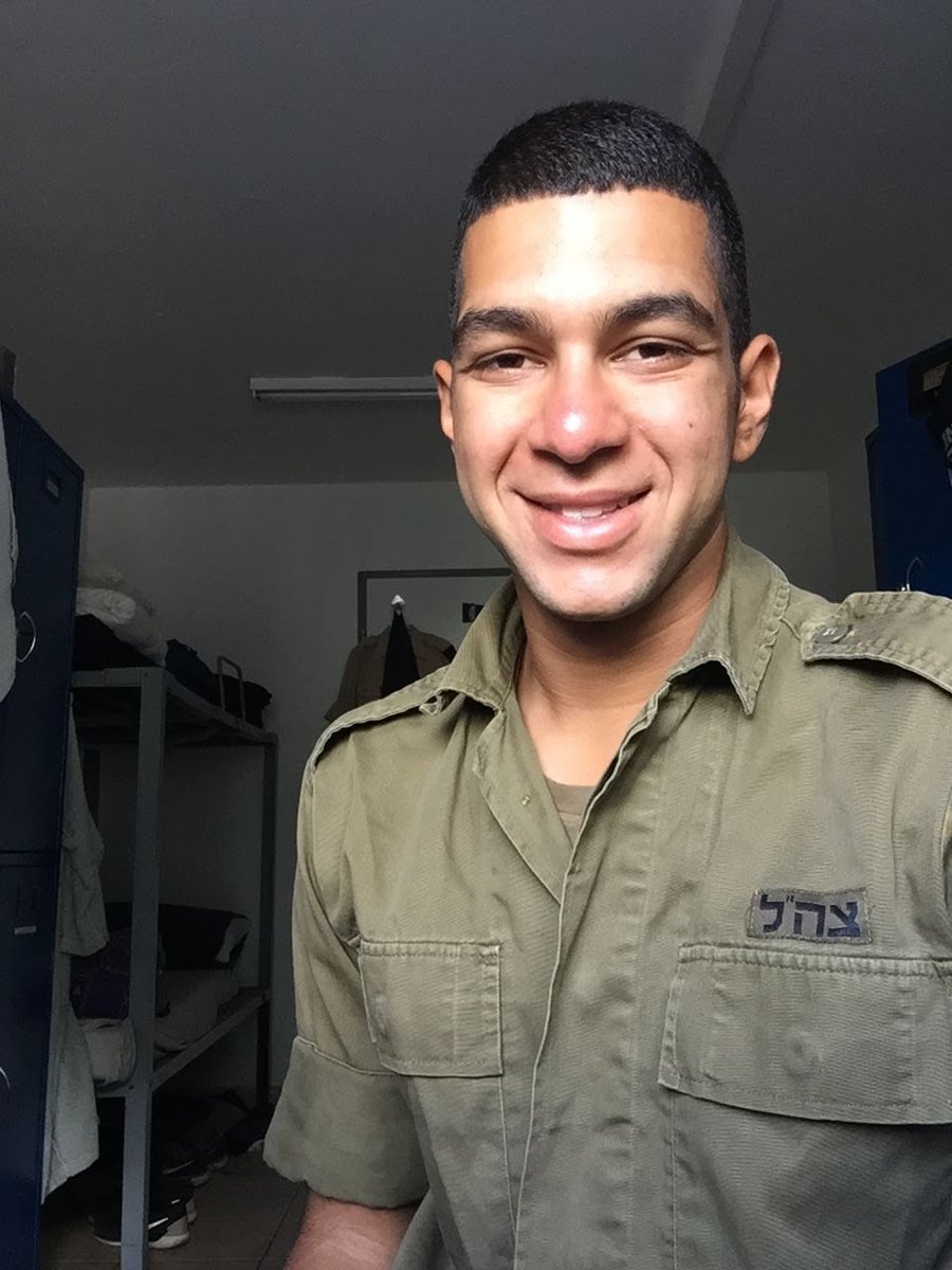 אור בשירות הצבאי, בגיל שבו התחיל ללמוד על כסף